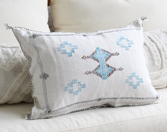 Moroccan (Cactus Silk) Cream Lumbar Pillow Cover-Handmade-Handwoven Lumbar Throw Pillow | Decorative Pillow Case | Boho Pillow Case