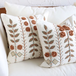 2 Floral Tufted Throw Pillow Cover Set, Decorative Flower Accent Pillows, Boho Textured Bedroom Pillows