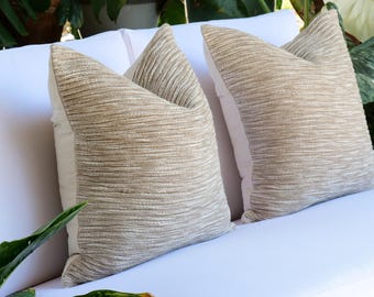 Neutrale boho-kussenset, lichtbruine kussenhoezen, minimalistisch beige decor, eenvoudig textieldecor, aardetinten bank decoratief accent