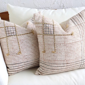 2 Abstract Throw Pillow Cover Set, Decorative Pillows, Beige Bedroom Decor, Soft Accent Pillows, Mid Century Modern