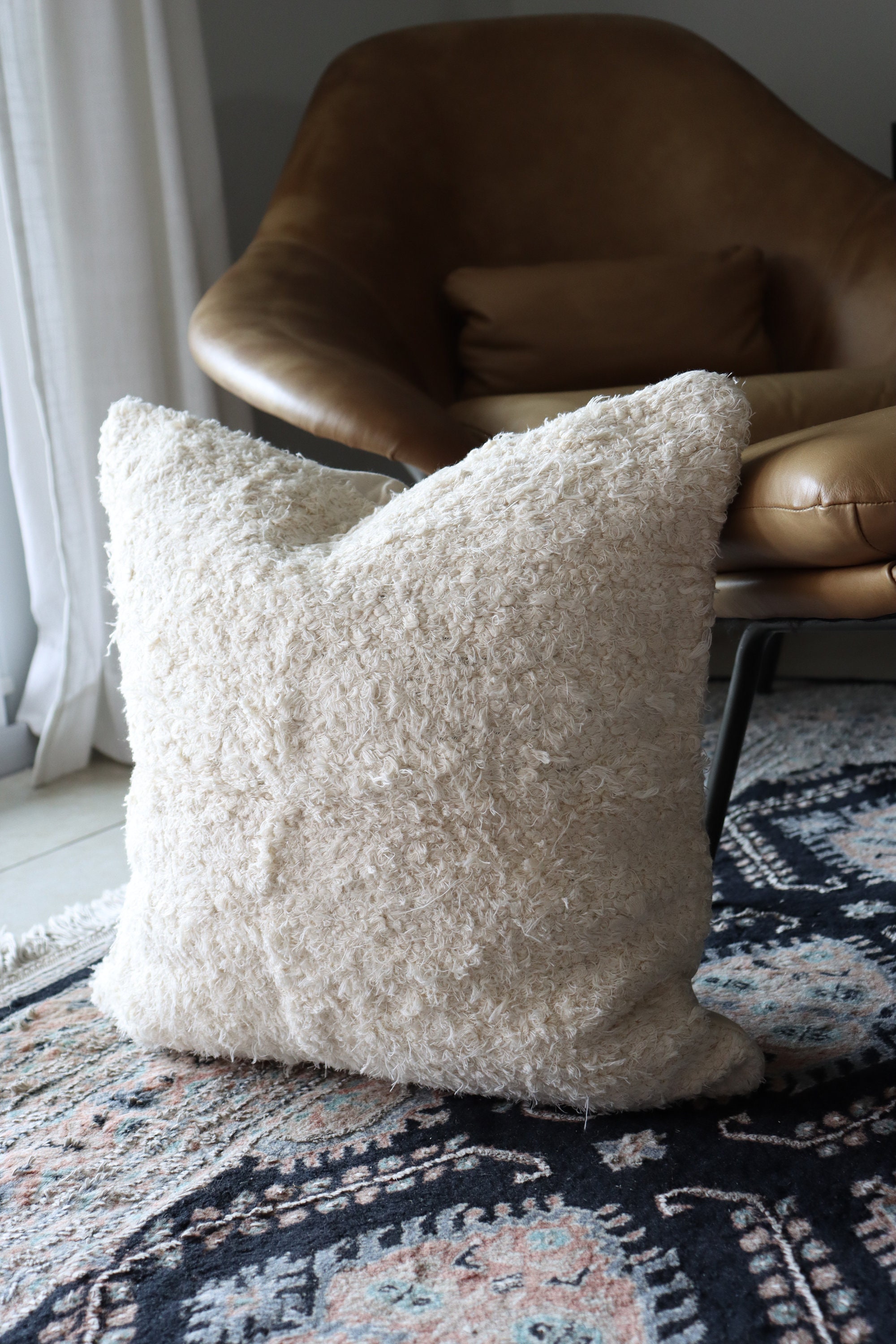 2 Large off White Throw Pillows Decorative Textured 20 X 20 Pillows Cream Bedroom Decor Soft Accent Pillows Etsy