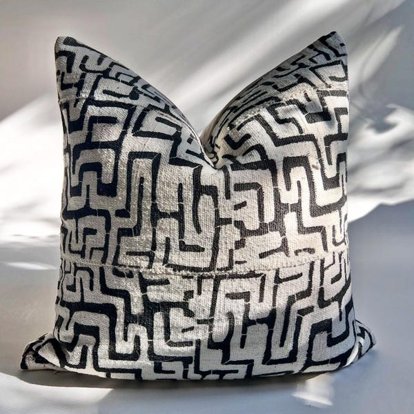 Retro Authentic African Mudcloth Throw Pillow, Decorative Pillows, Lumbar Covers, Eclectic Bohemian Style Sofa Accent