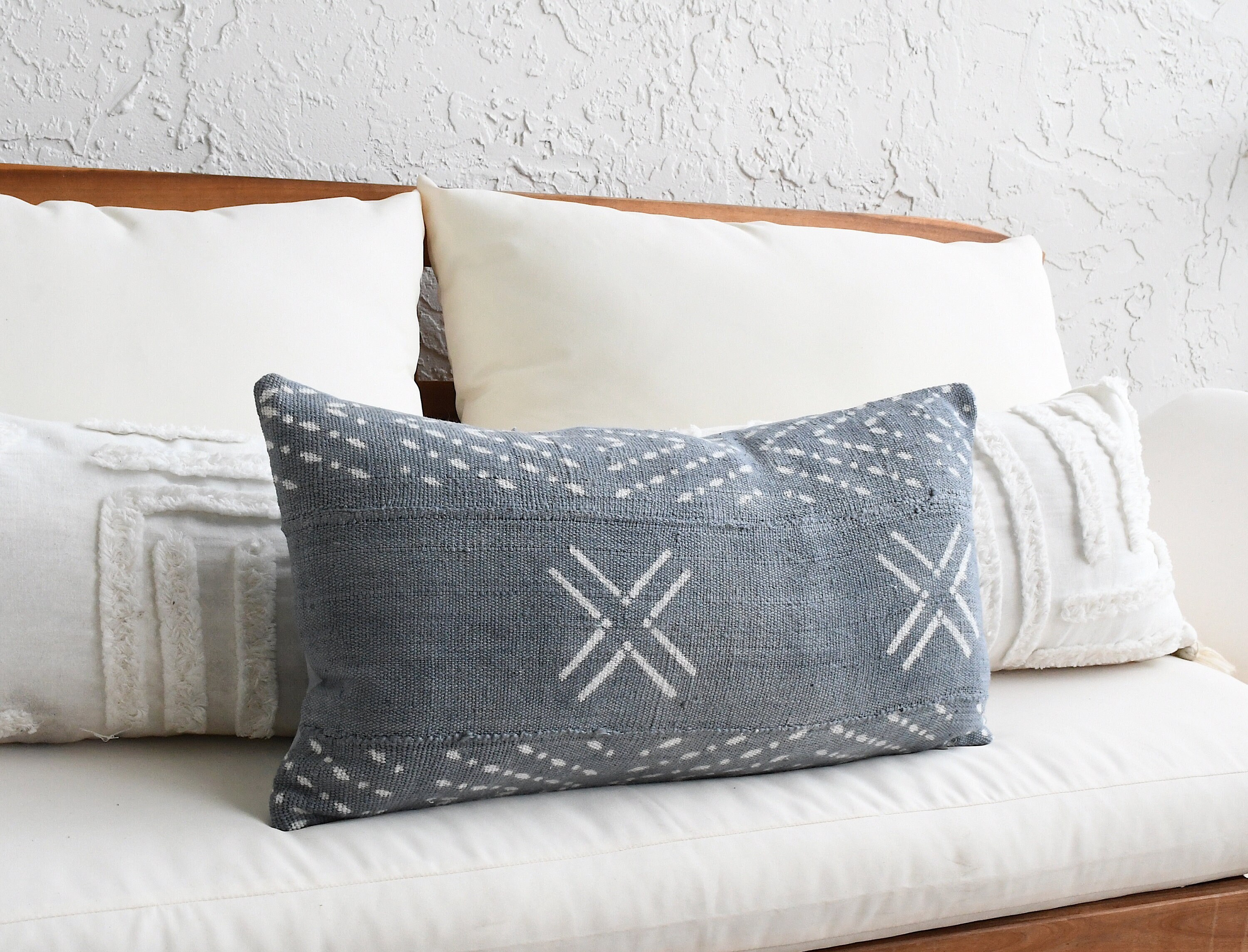 Carrefour | Crossroads - Taie d'oreiller en Tissu de Boue Africaine Faite à La Main | Couverture Ble