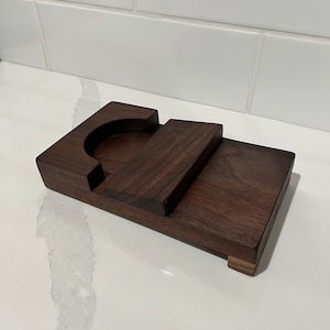 walnut oyster shucking board / oyster shucker / shucker board