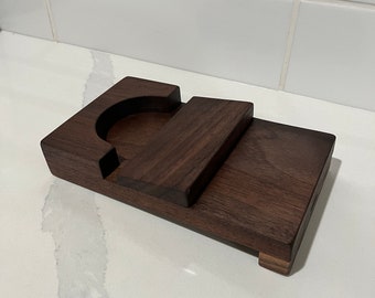 walnut oyster shucking board / oyster shucker / shucker board