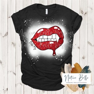 Bita mig-PNG-sublimering-vampyrhuggtänder-glitterläppar-blekt skjorta-digital nedladdning-digital grafik-skjortadesign-Halloween-röda glitterläppar bild 2