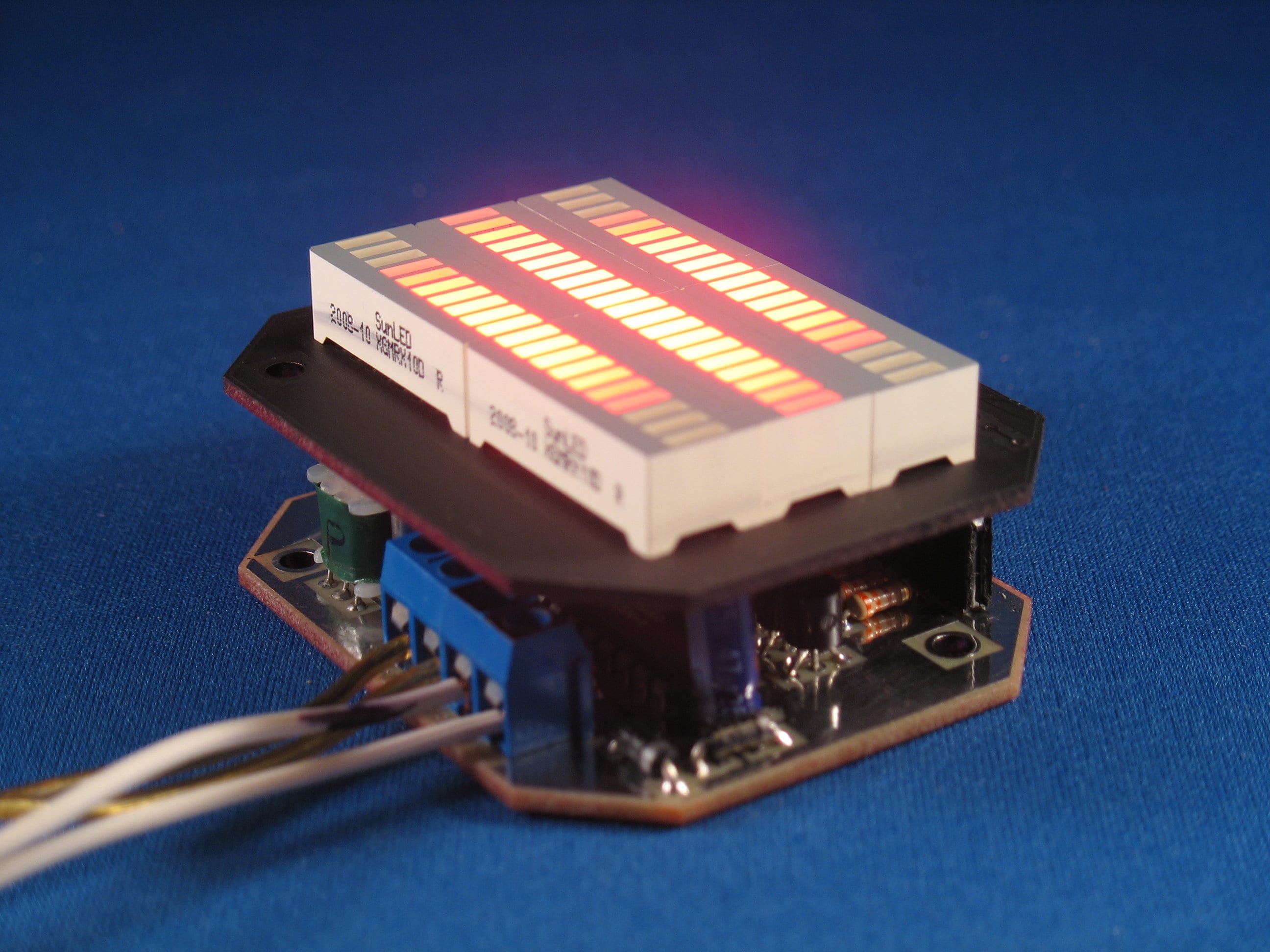 Knight Rider Mini Computer Knight Rider Mini Voicebox Display - KITT LED Vu-meter - Etsy UK