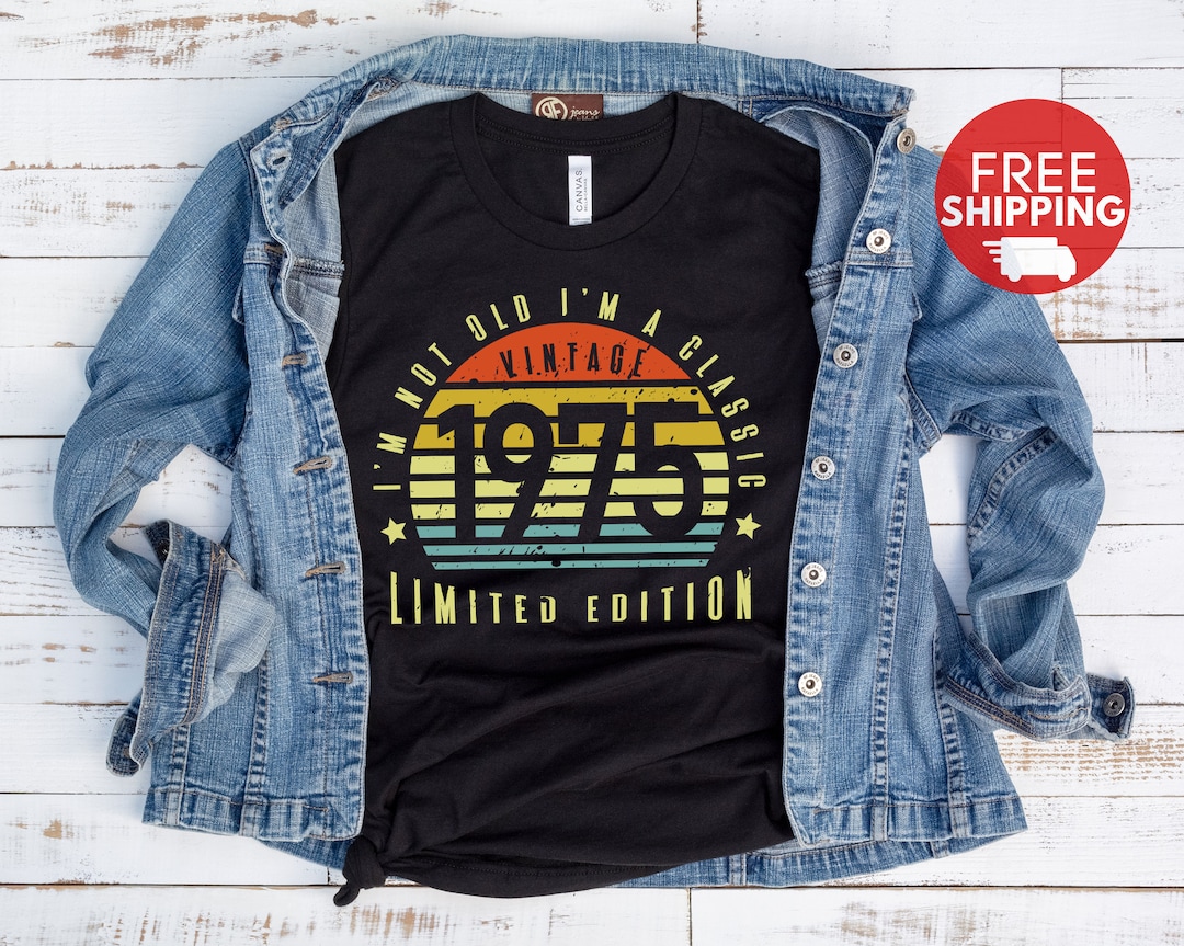 Class Of 1975 Men's Vintage T-Shirt – 49th Birthday/Anniversary Gift, Eco-Friendly Black Tee