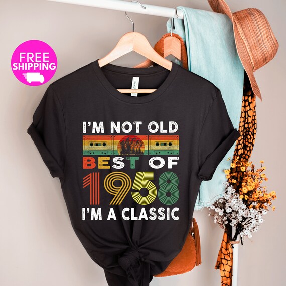 I'm Not Old I'm A Classic T-Shirt - 1954 65th Birthday Gift I'm Not Old I'm A Classic T-Shirt - 1954 65th Birthday Gift