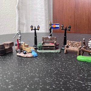 Lot of 10 Miniature Painted Metal Mixed Train Modeling Accessories