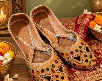 Vintage Punjabi Jutti Indian Khussa Leather Embroidered Traditional Shoes 7.5"