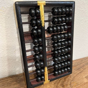 Boulier chinois vintage avec renforts en bois foncé et laiton 7,5 x 5,2 pouces AP0224