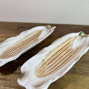 Set of 2 Vintage Ceramic Stoneware Corn on the Cob Holders
