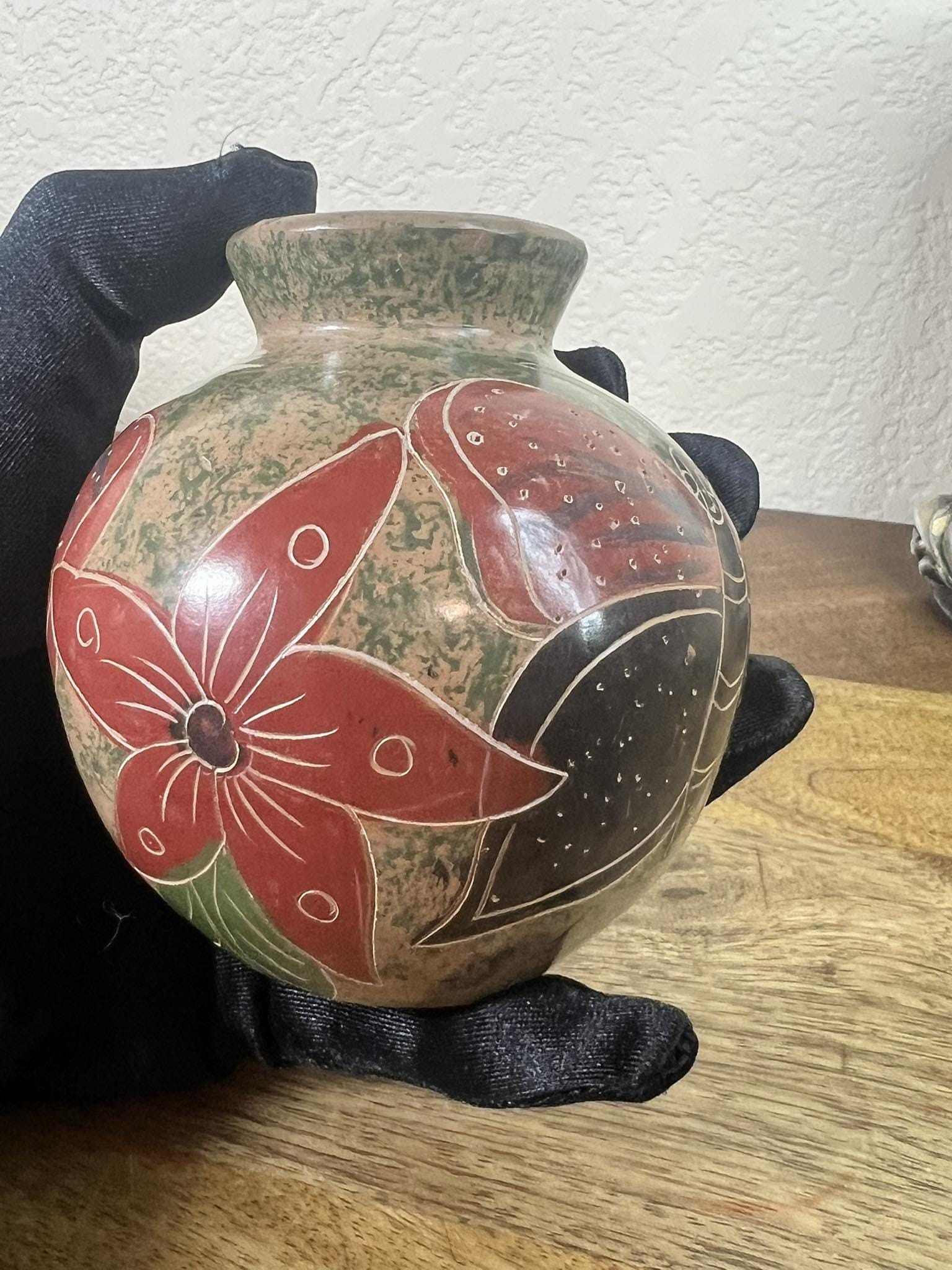 陶器の小さな手作り蝶と花瓶 3.5'' T - Etsy 日本