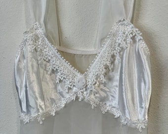 Vintage California Dynasty ,White Lace  Nightgown , size Small , made in USA
