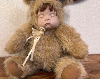 Vintage slapende babybeer pluche pop 17''