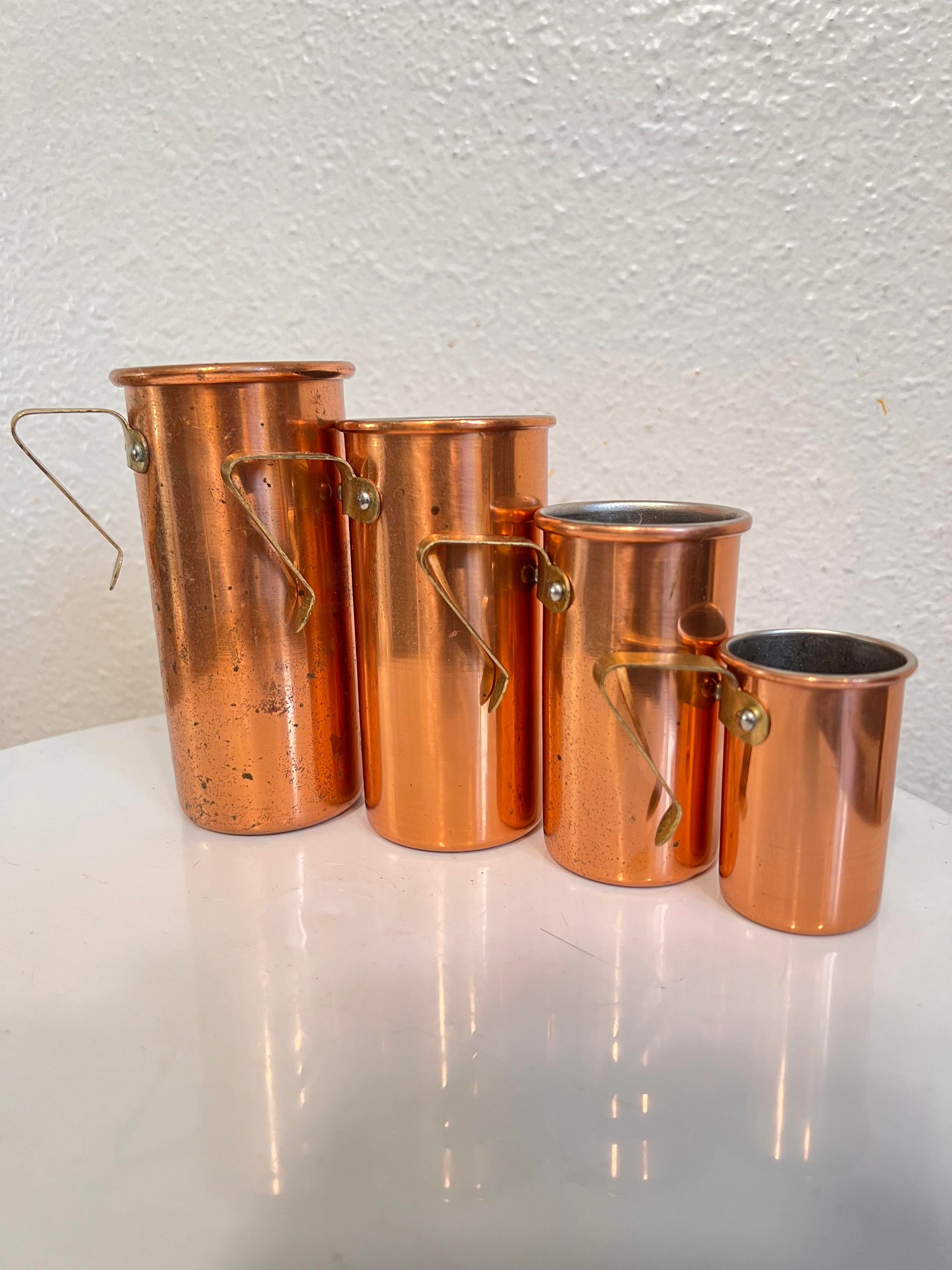  Smithcraft Copper Measuring Cups Set, Stainless Steel Measuring  Cups, Copper Plated Measuring Cups, 5 Measurer cups, Metal Measurement Cups:  Home & Kitchen