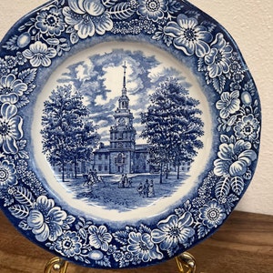 Staffordshire LIBERTY BLUE Ironstone Independence Hall Dinner Plate 9 3/4'' 052401