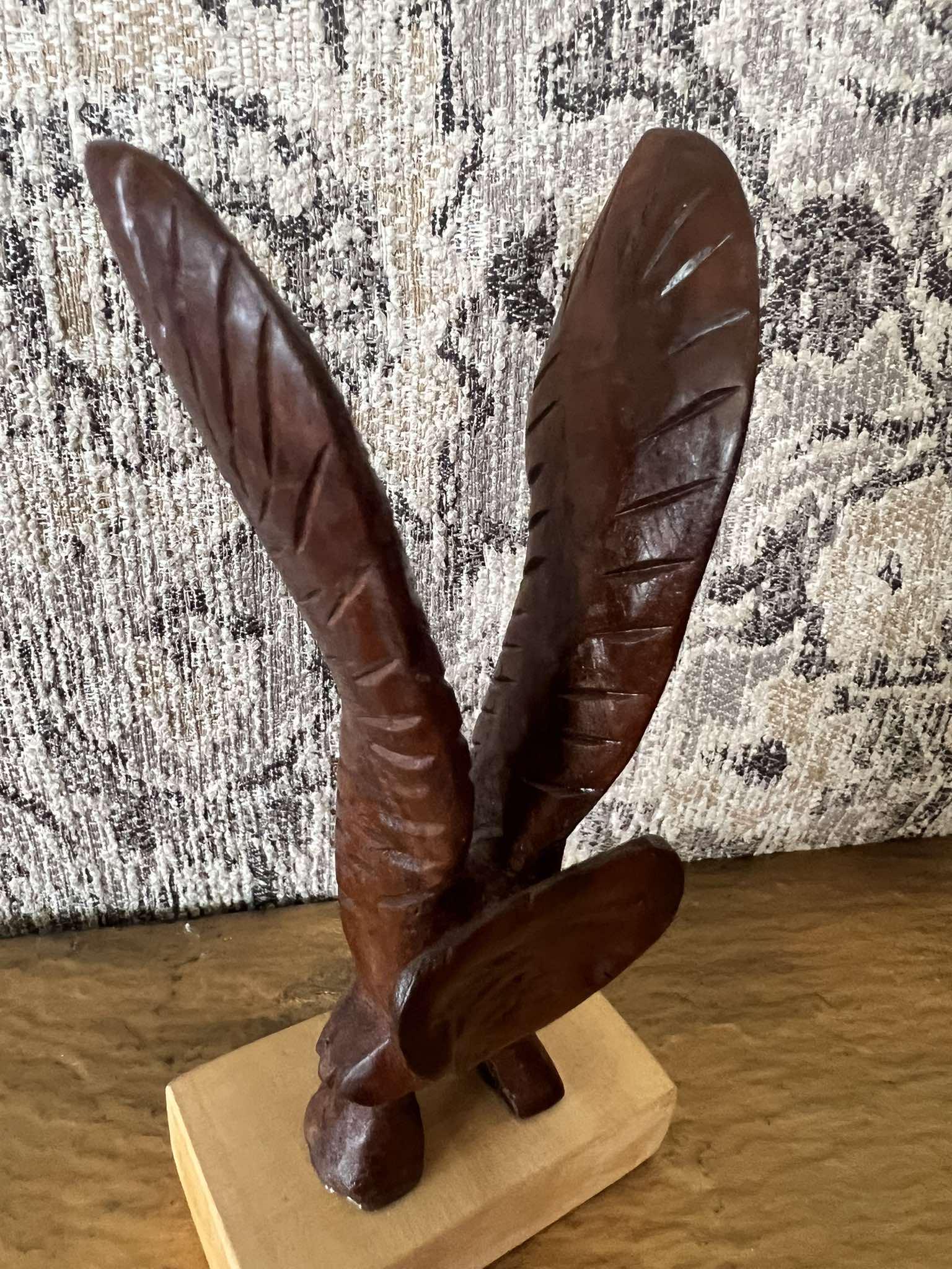 鷲 木製 木彫り 彫刻 置き物 オブジェ ヴィンテージ 木彫り/鷹/鷲/置物/鳥/猛禽類/彫刻/木彫/木製/工芸品/木工品