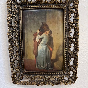 Silkscreen picture. Vintage ROMANTIC Scene printed on silk in a bronze frame. Collectible item A1223