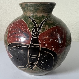 Ceramic small handmade butterfly and flower vase 3.5&#39;&#39; T