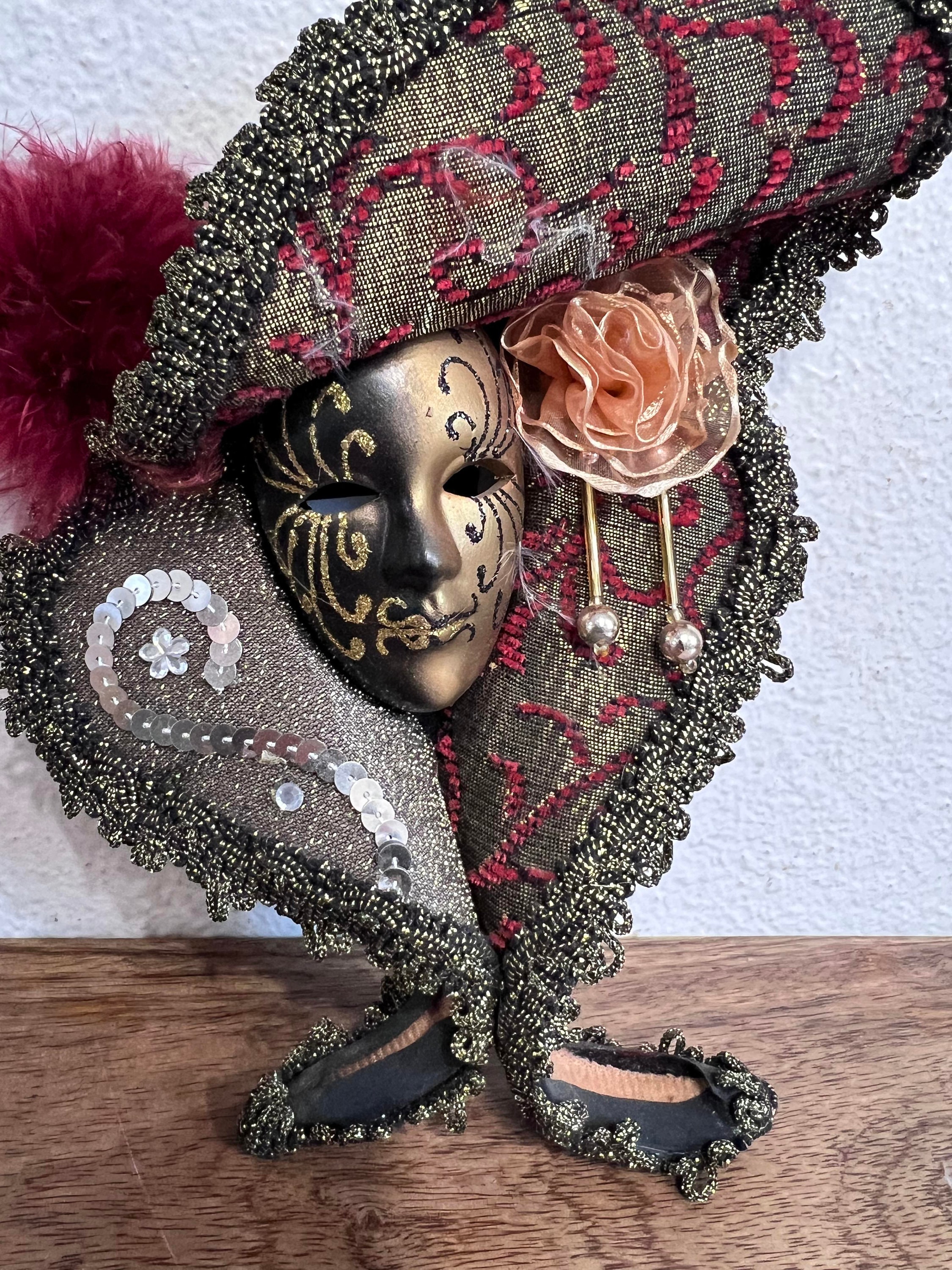 Ceramic Decorative Wall Hanging Mask, Hand Painted Made In Basso Italy –  Roadshow Collectibles