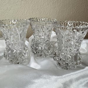 Vasi portafiori o portastuzzicadenti in cristallo Zajecar, cristallo al piombo 24%, prodotto in Jugoslavia, 7,6 cm.