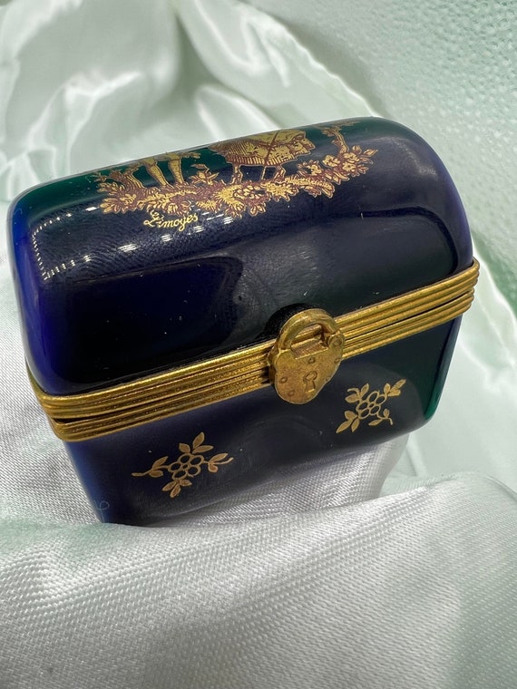 Limoges France , Signed trinket box pillbox minia… - image 6