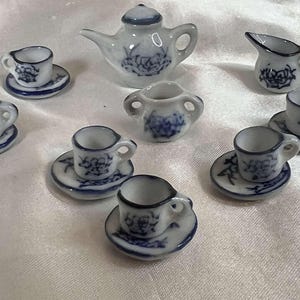 Blue Willow Ceramic Doll House Tea Set, Vintage miniature coffee/tea set for Dolls&#39; houses, collections. Set of 16 pcs.