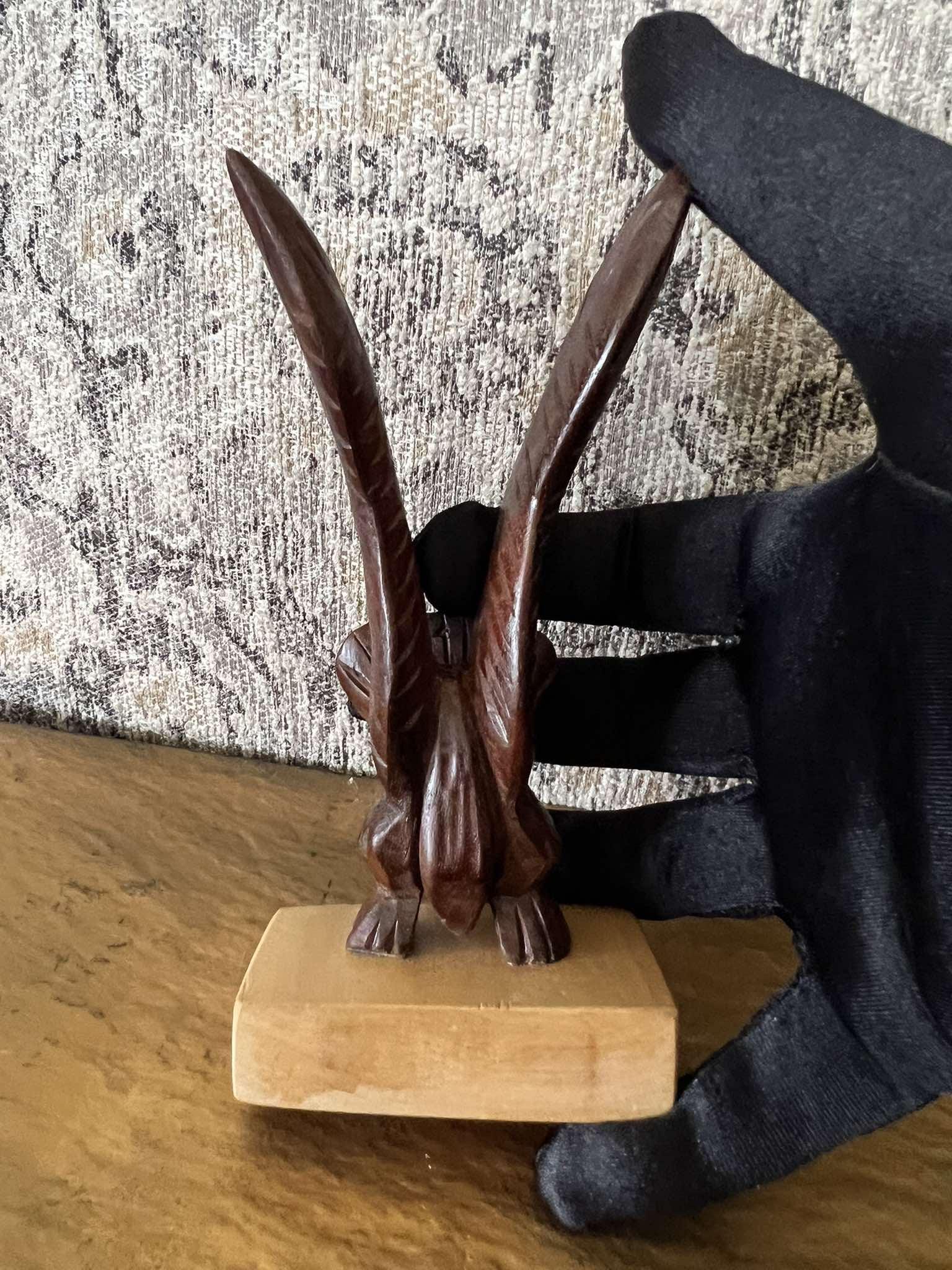ヴィンテージの鷲の木製手彫り置物 - Etsy 日本