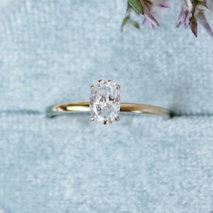 0,5 ct Moissanit im Ovalschliff 14k 18k Solid Gold Solitär Verlobungsring, ovaler Moissanit / simulierter Diamant Ehering, Versprechensring