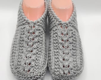 Handmade short gray adult slippers (socks)