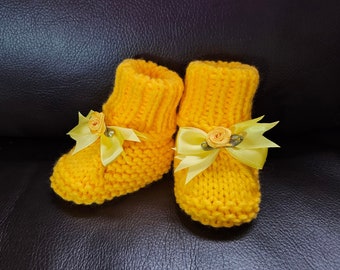 Baby booties- Handmade Knitted Yellow booties with adorable bows for newborn