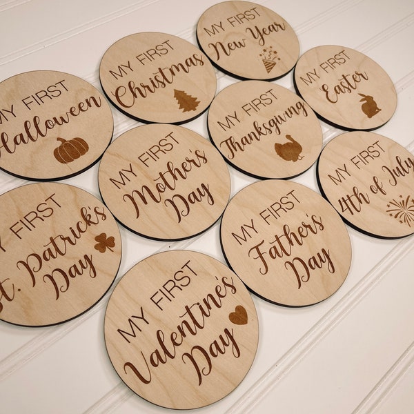 Holiday Milestones, Baby's First Holidays, Wood Disc Baby Milestone, Baby Shower Gift, Baby Photo Prop, Baby's First Year