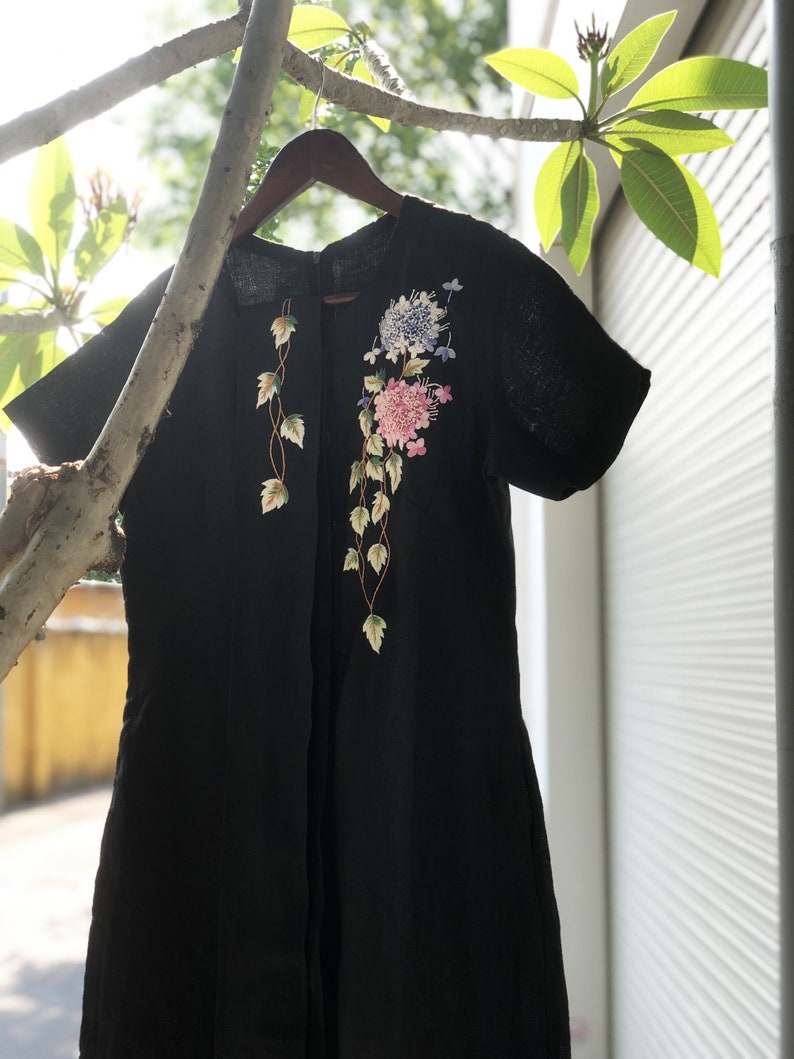 Unique black linen dress with embroidered climber tree and hydrangea, embroidered dress for woman, tinythingsmadeuhappy image 8