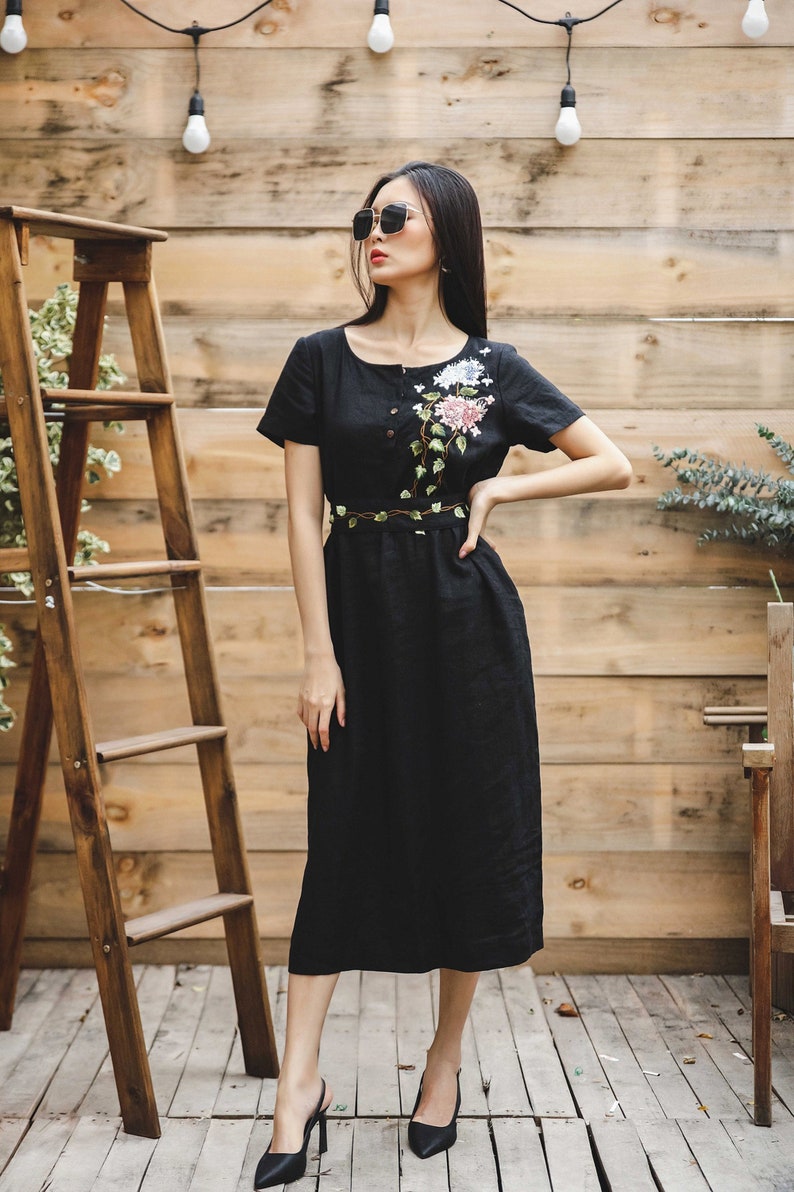 Unique black linen dress with embroidered climber tree and hydrangea, embroidered dress for woman, tinythingsmadeuhappy image 4