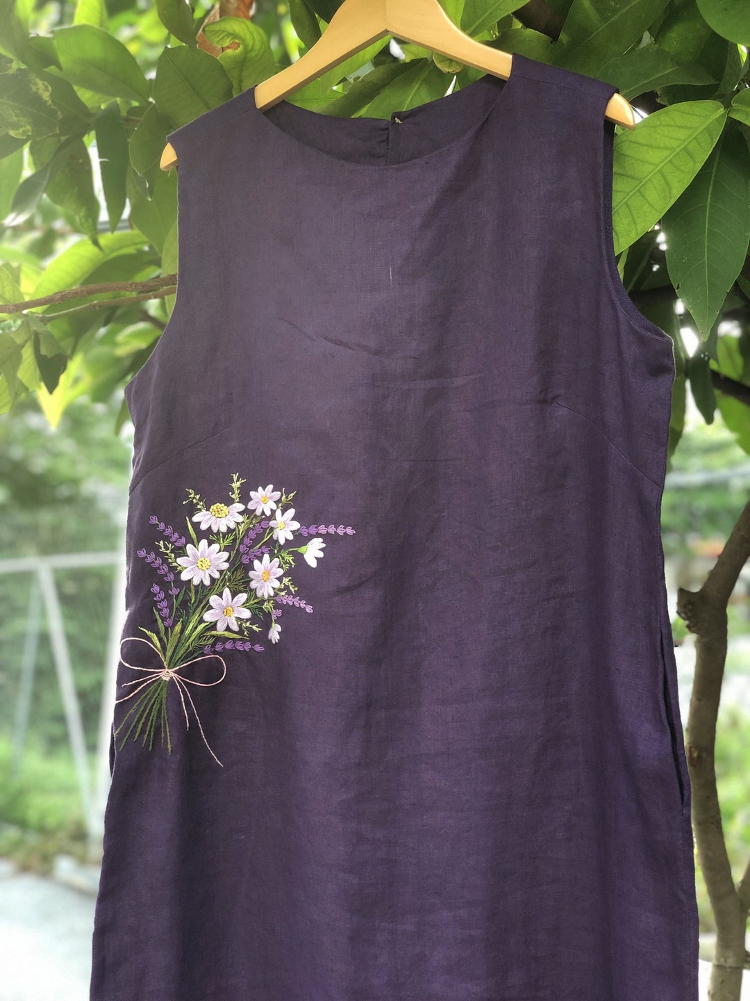 Dark Purple Dress With Daisy and Lavender Bouquet Hand - Etsy