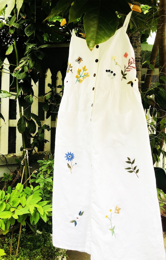 Buy White Linen Dress With Hand Embroidery Flower, Bee and 