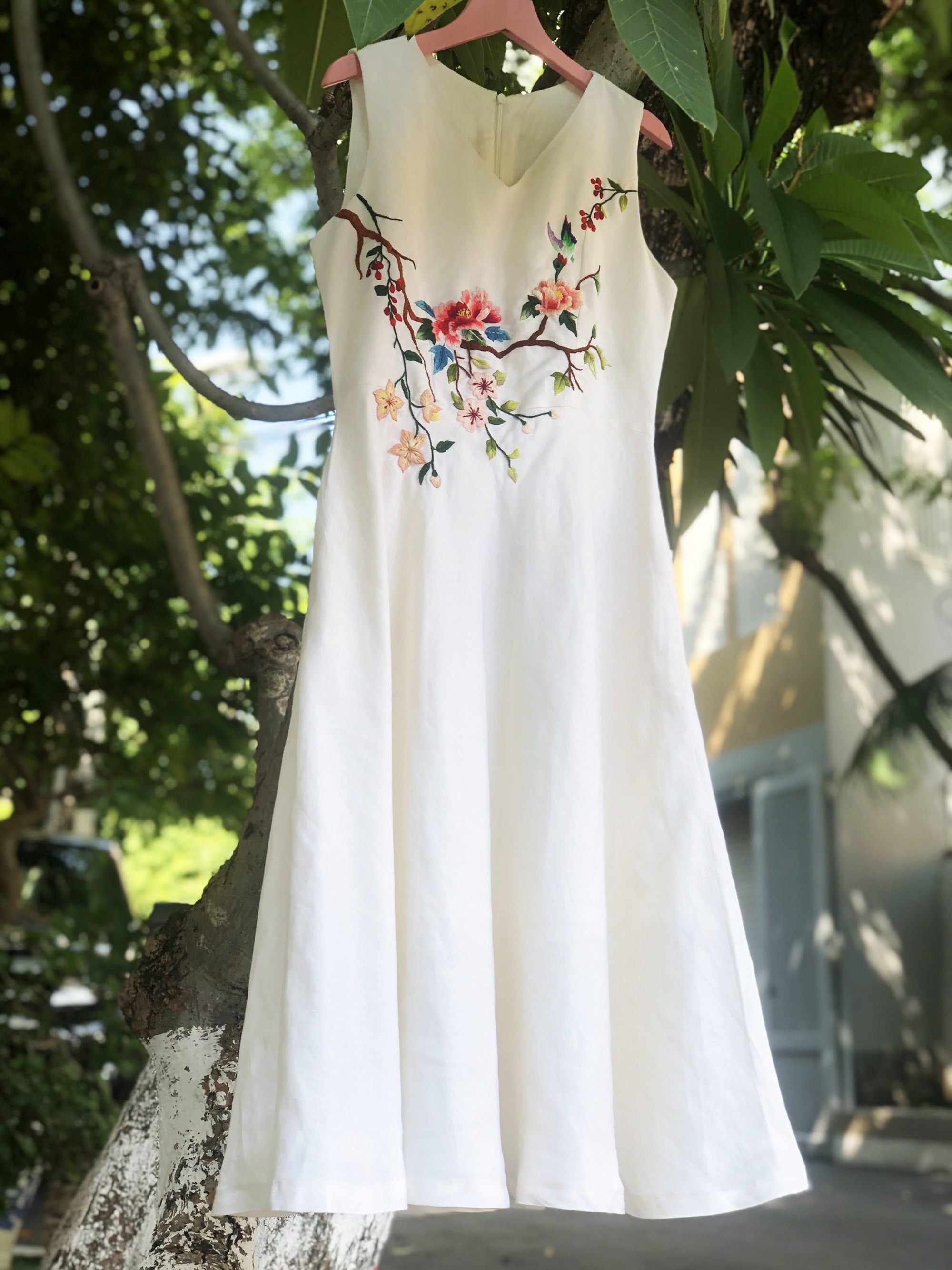 Hand Embroidered White Linen Dress With Bird and Flowers Hand Embroidered White Linen Dress With Bird and Flowers