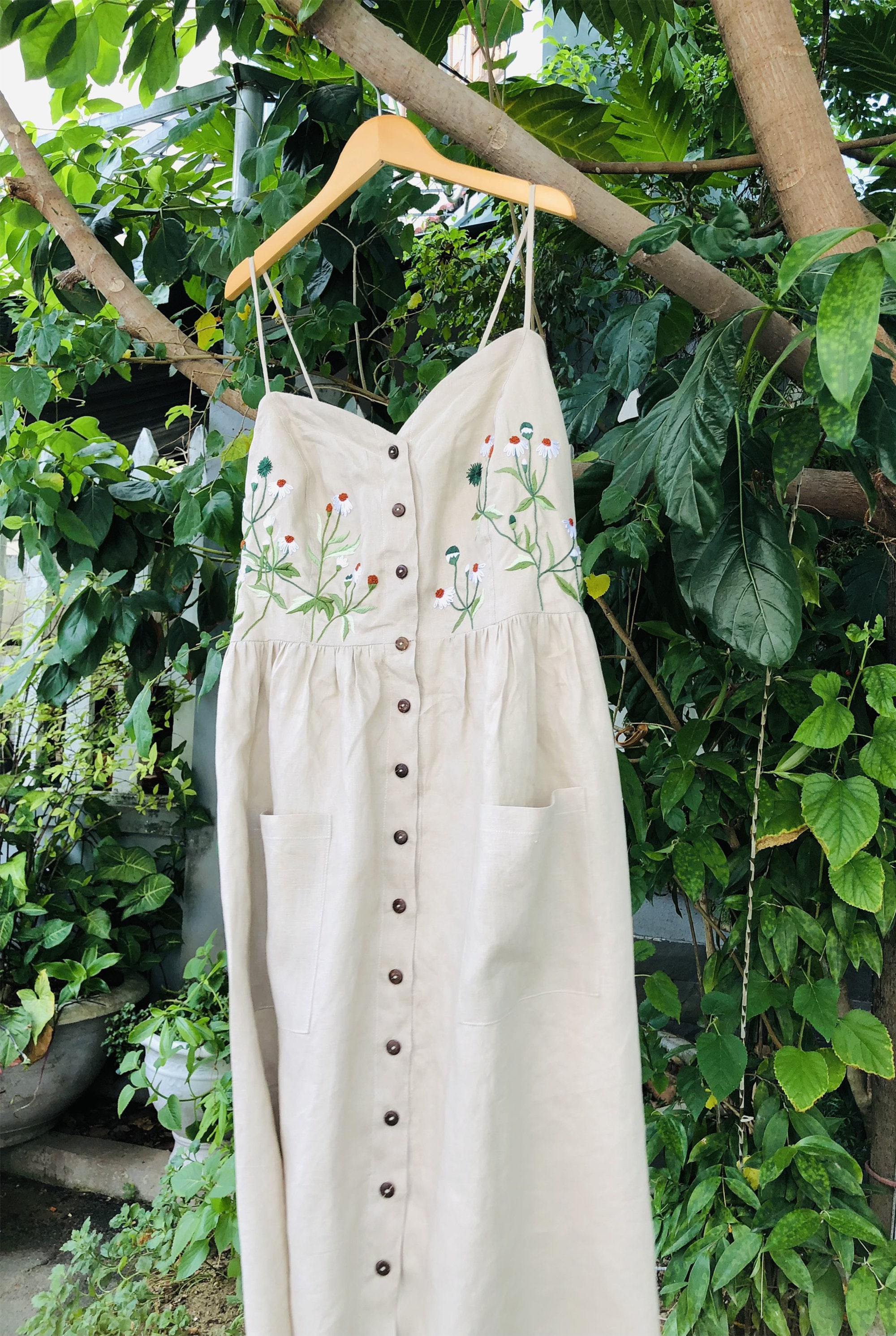 Linen dress with hand embroidered daisy flower pattern for women, tinythingsmadeuhappy