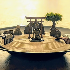 Zen garden set with handmade accessories: with torii, bridge, wooden rake, Buddha and moss tree - sustainable DIY Zen garden set