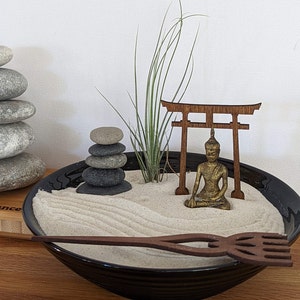 Zentuin met duurzaam geproduceerde decoratie: Boeddha, torii, stenen - cadeau - handgemaakt & milieuvriendelijk