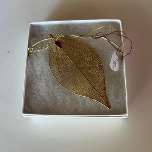 Gold Delicate Leaf Necklace