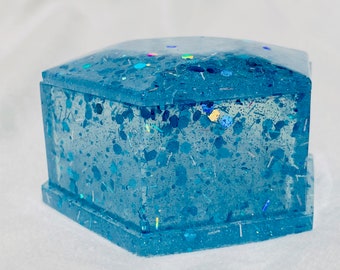 Winter Blue Resin Jewelry Box, Mother's Day Gift, Handmade Aquamarine Resin Jewelry Box With Stunning Sparkles, Glitter Trinket Box With Lid