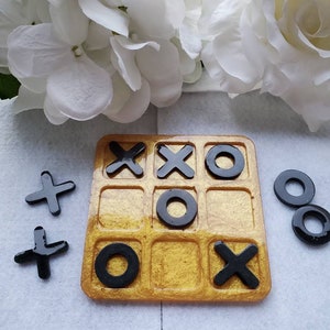Travel size Tic Tac Toe set