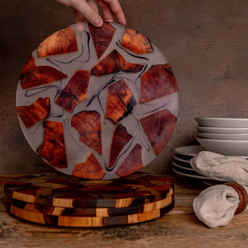 Round Modern Placemats set of 4 or 6 Epoxy Resin Cedar Wood Etsy