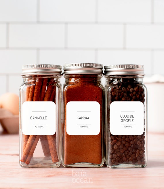 Personnalisez vos pots à épices avec nos étiquettes tendance