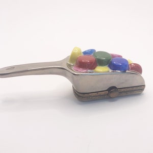 So Fun! Candy Scoop LIMOGES France Hand Painted Trinket Box