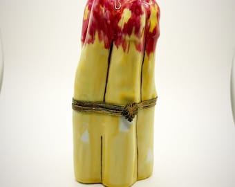 So Unique! XL Asparagus Bunch LIMOGES Peint Main Trinket Box