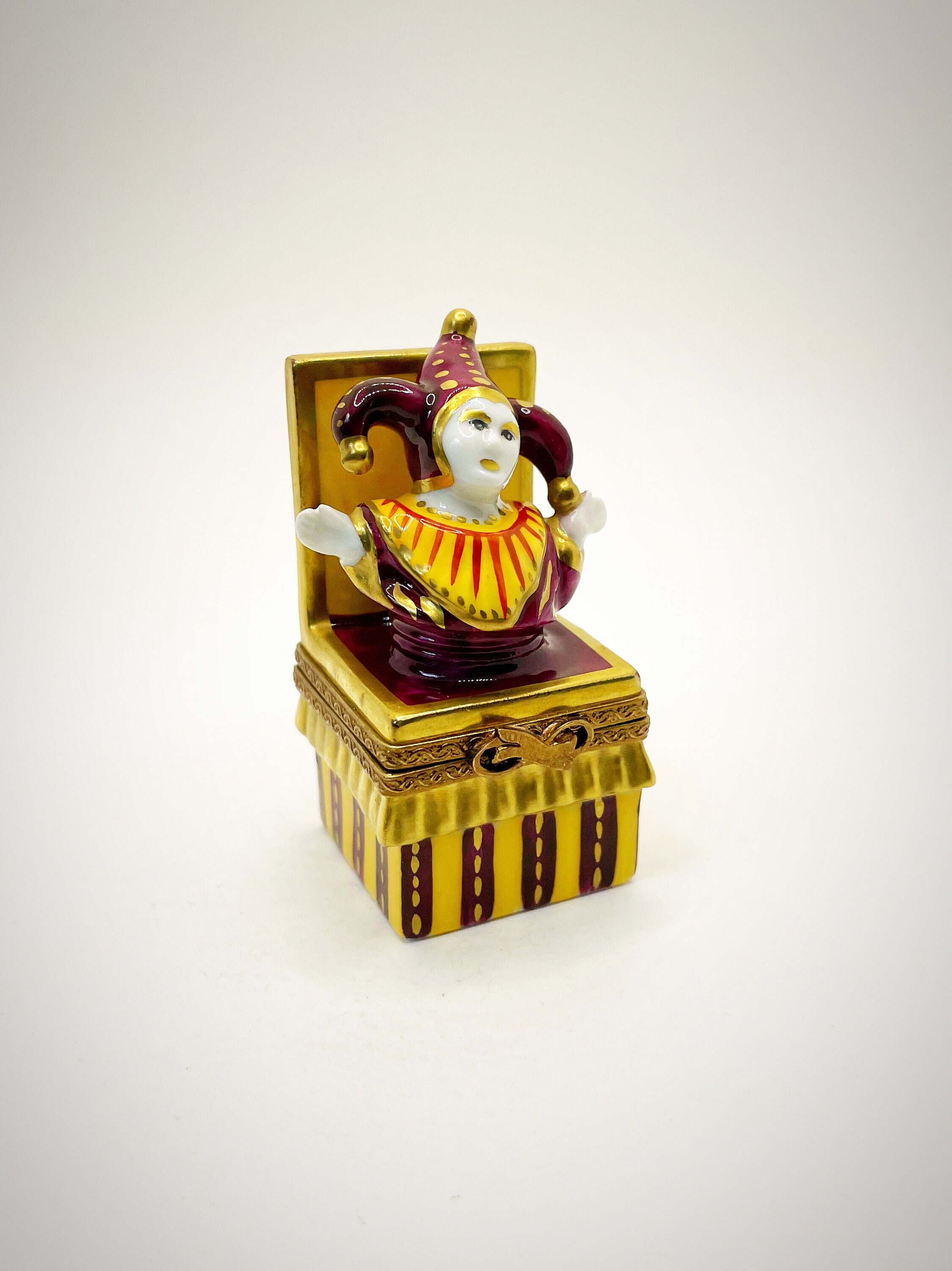 【楽天スーパーセール】 Jack-in-the-box Jester Gorgeous LIMOGES Trinket Main Peint バーベキュー・調理用品